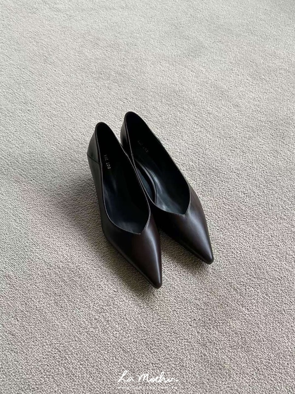 尖頭低跟皮革鞋(偏小半號/4公分)